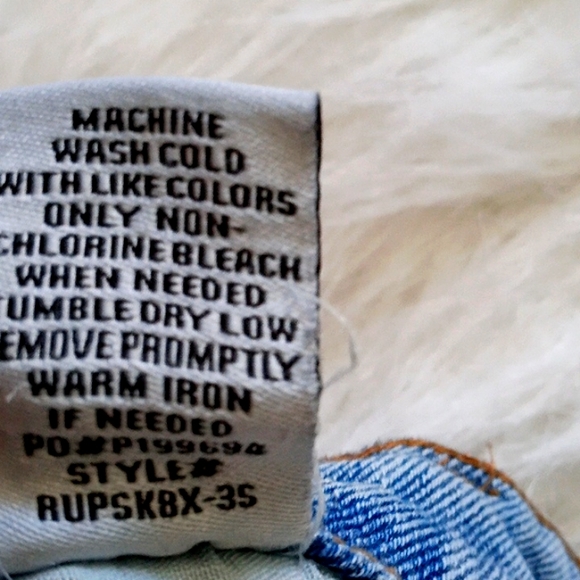 Women's almost famous jeans bundle - Picture 8 of 8